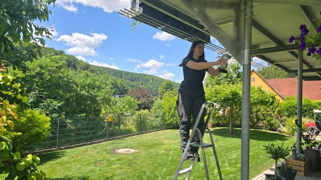 Anwendung Aerosol an Stahl